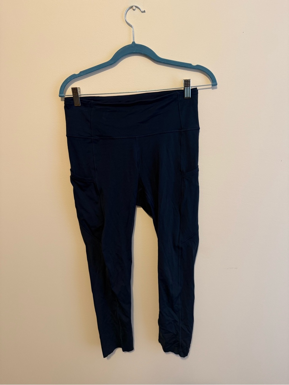 lululemon Fast and Free Navy High-Rise Cropped Leggings 23”